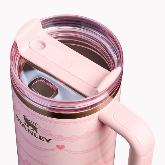 The Valentine's Day Quencher H2.0 Flowstate Tumbler 40 OZ Pink Velvet Cake - Picture 3 of 16